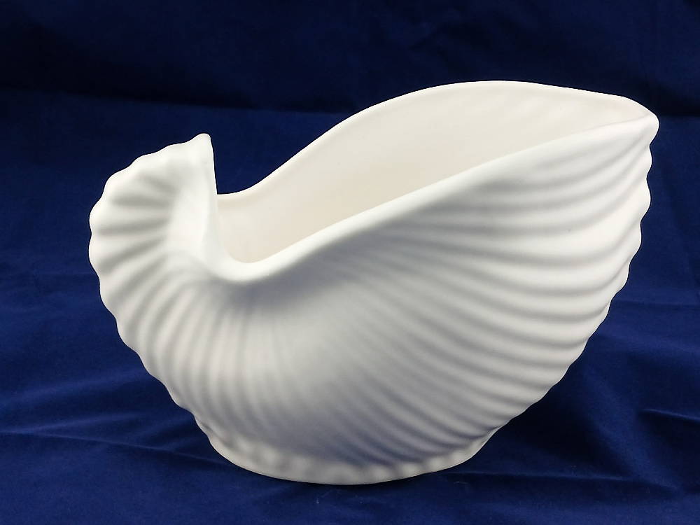 Crown Lynn Ranfurly Vase, ivory Crown Lynn Ranfurly Vase, ivory. Made by Crown Lynn Kiwi.