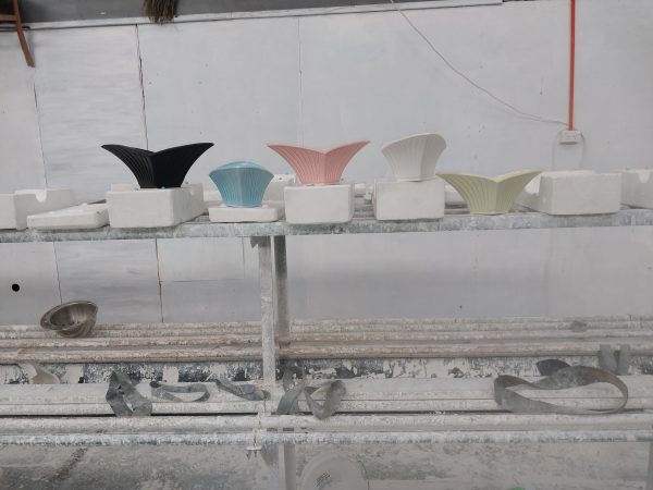 Metro Vase - Crown Lynn
